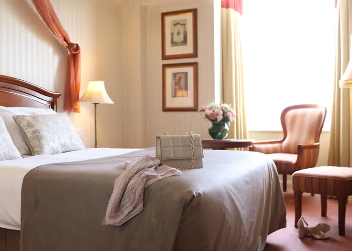 River Island Hotel